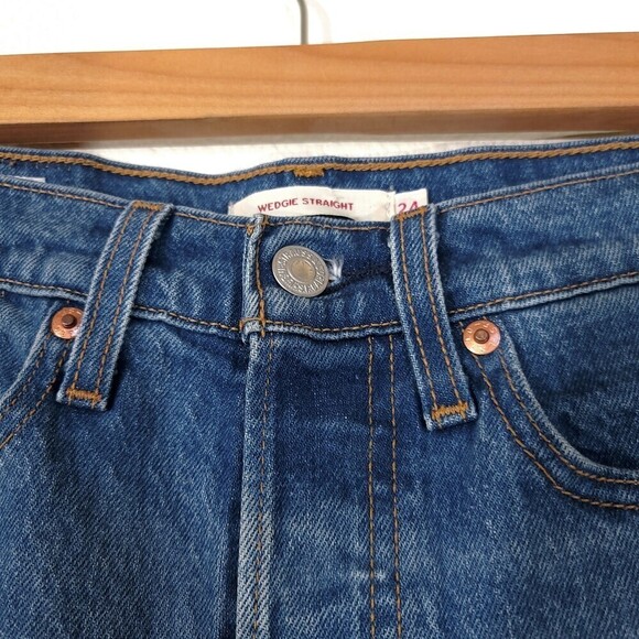 LEVI'S Wedgie Shorts with Cut Off Hem in Love Triangle Blue Rigid Denim 24 - Picture 2 of 10